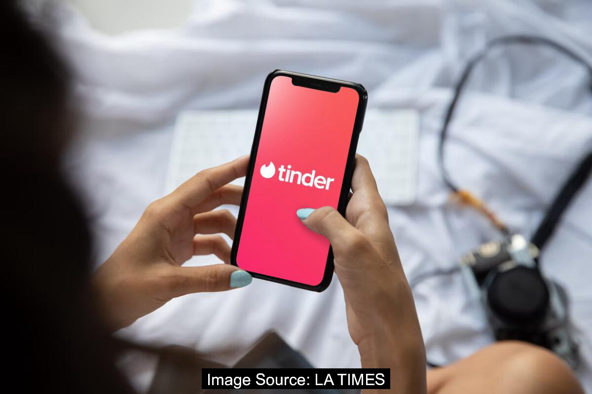 “Tinder Bets on Group Dating Feature to Attract Gen Z”