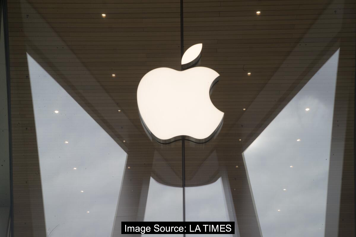 Apple Faces Challenges Ahead of Annual Event: AI Missteps, Tech Disruption, and Trump’s Trade War