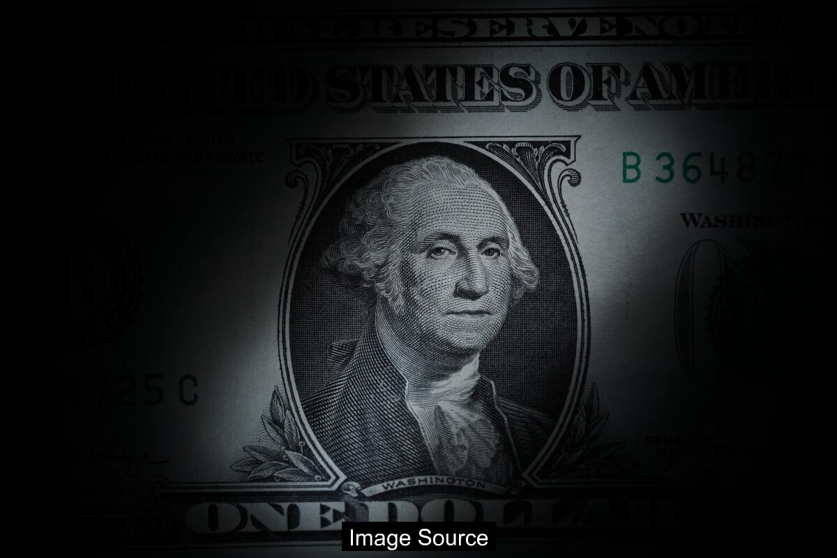 US Economy Grows Faster Than Expected in Fourth Quarter